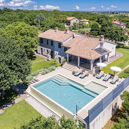 Villa Monte Uliveto By Istrialux