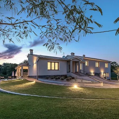 Monte Uliveto By Istrialux * Pula