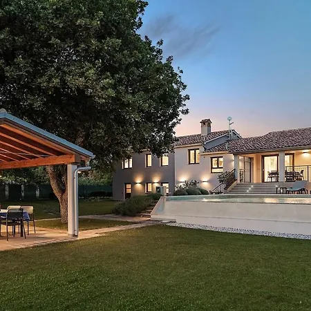 Villa Monte Uliveto By Istrialux Pula