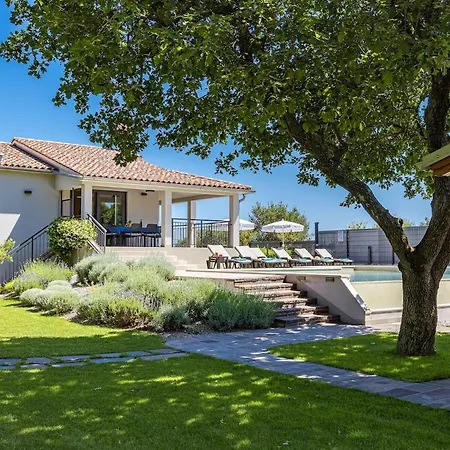 Monte Uliveto By Istrialux Пула