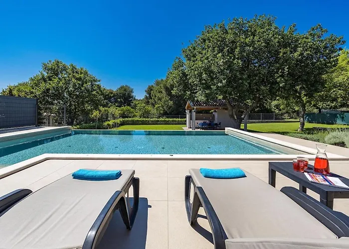 Monte Uliveto By Istrialux * Пула